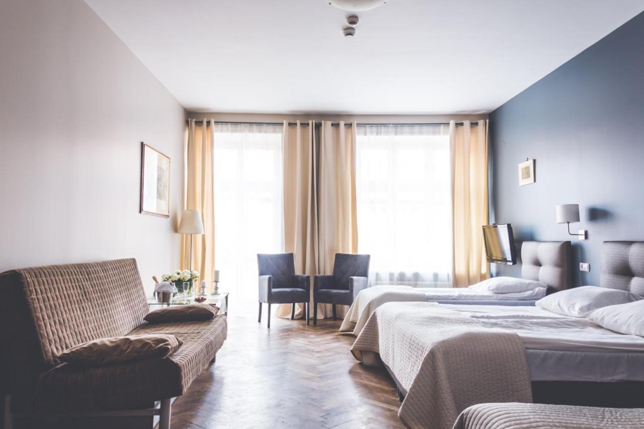Hotel Floryan Old Town Краков Экстерьер фото
