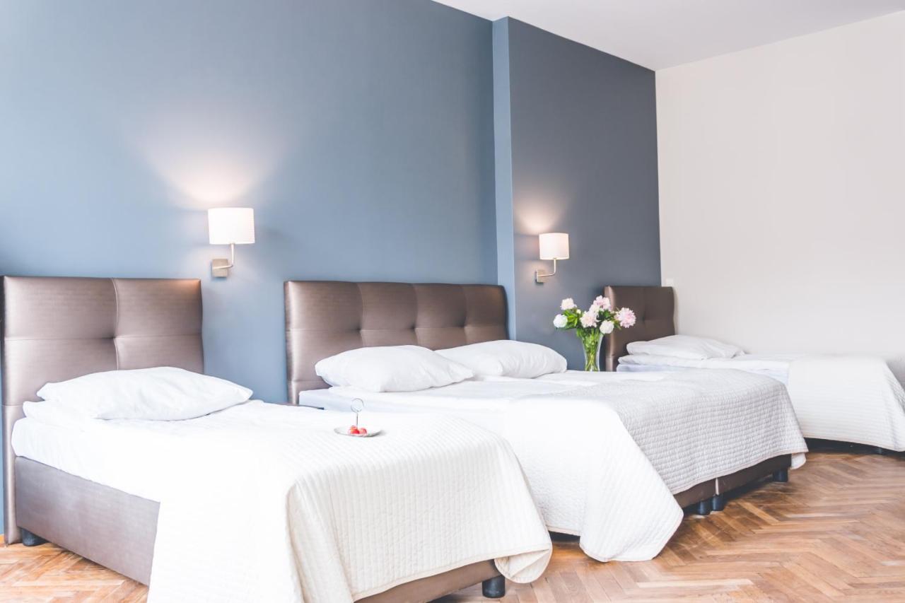 Hotel Floryan Old Town Краков Экстерьер фото