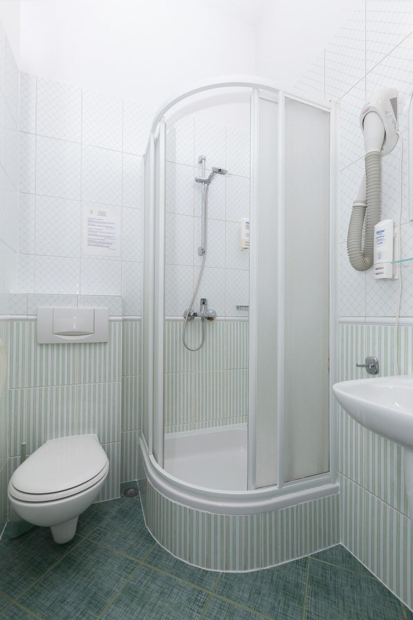 Hotel Floryan Old Town Краков Экстерьер фото