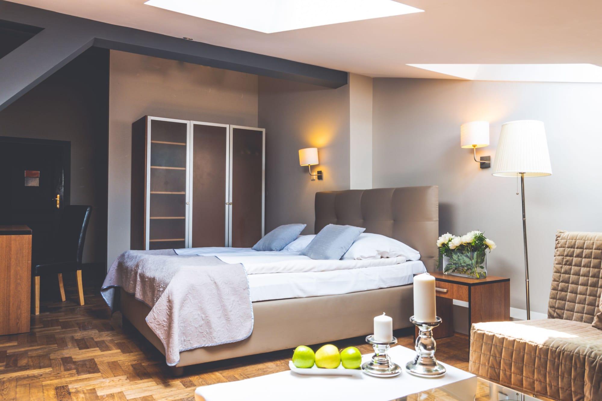 Hotel Floryan Old Town Краков Экстерьер фото