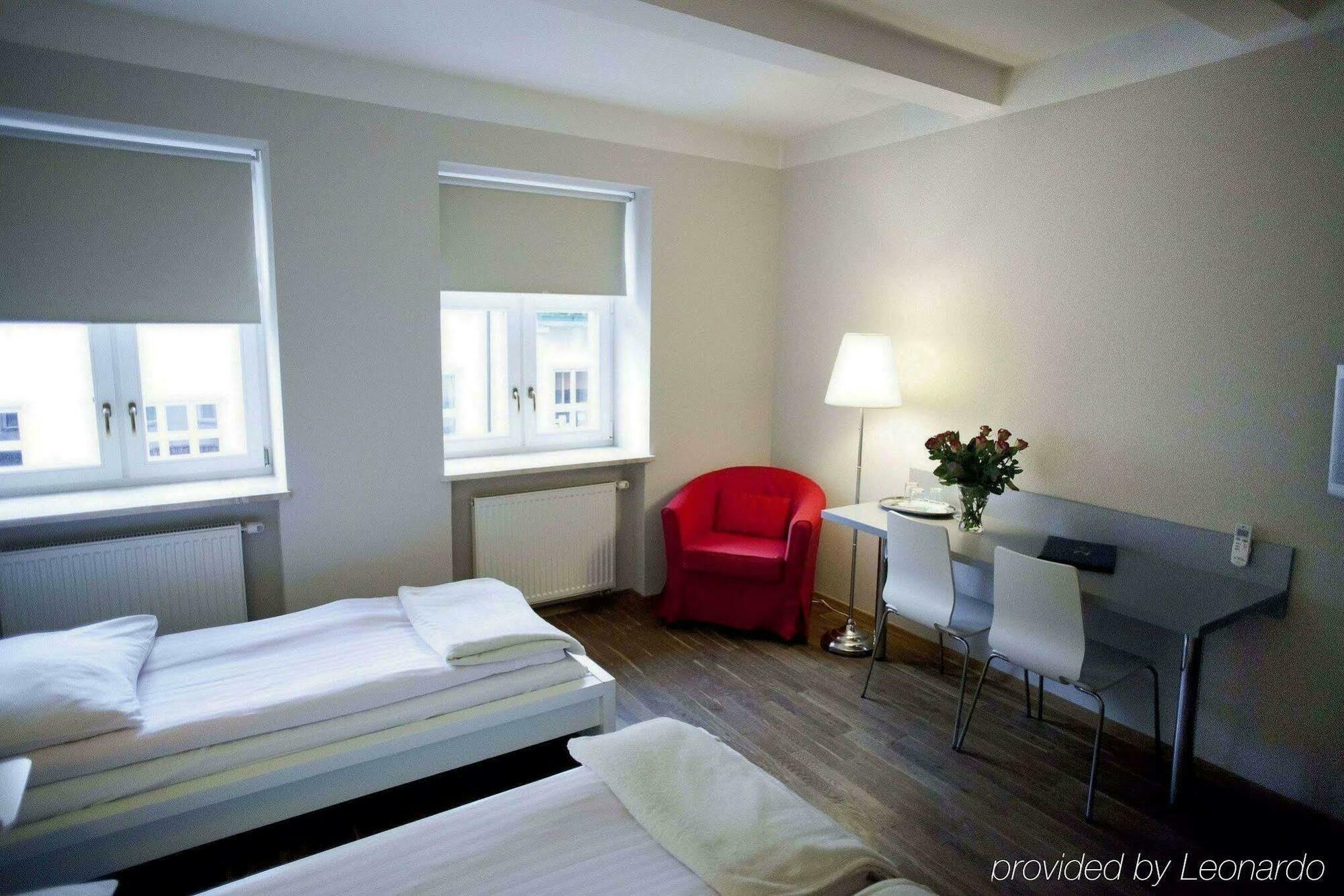 Hotel Floryan Old Town Краков Номер фото